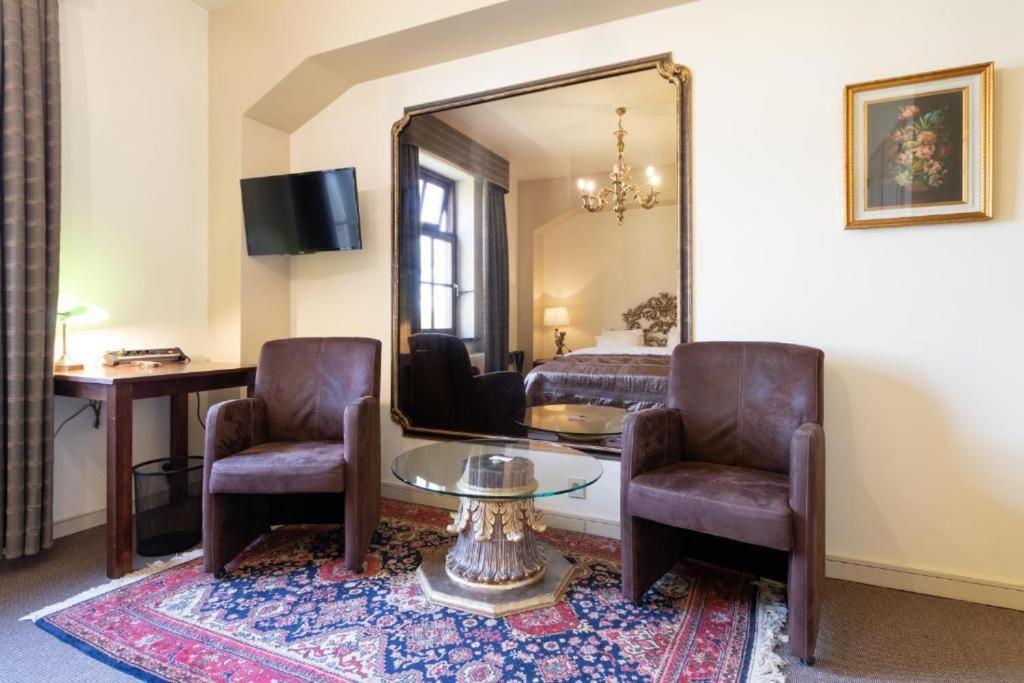 Hotel Torenhof Синт-Мартен Латем Екстериор снимка